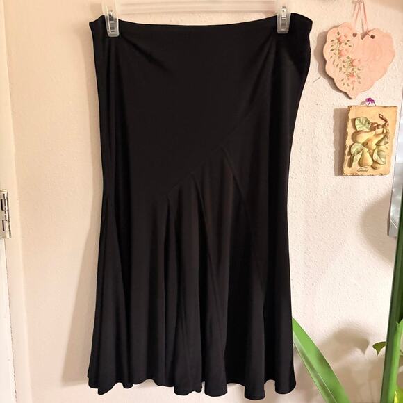 FYLO Dresses & Skirts - Fylo Black Line Detail Midi Skirt M